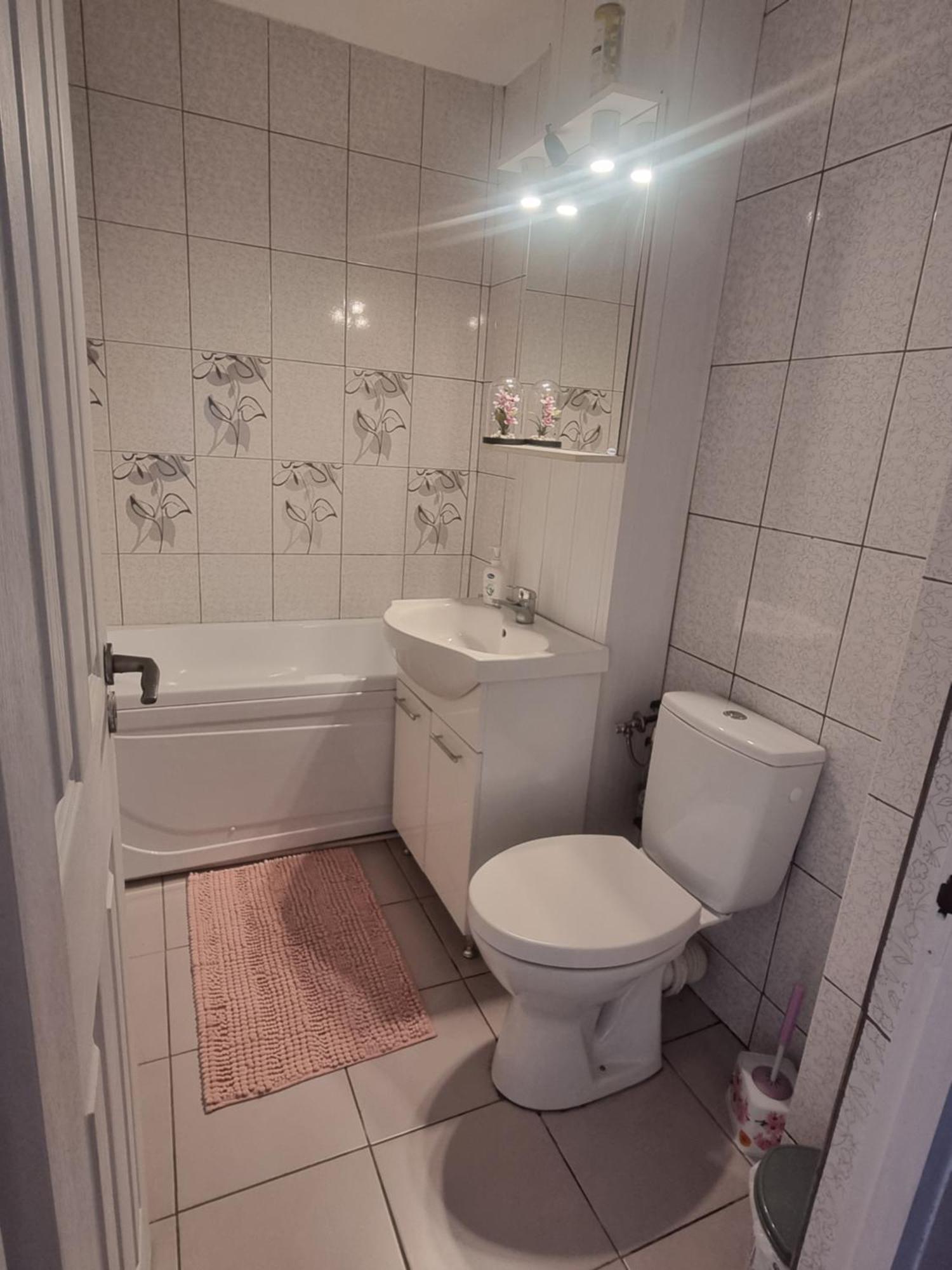 Garsoniera Emilia Apartamento Câmpulung Moldovenesc Exterior foto